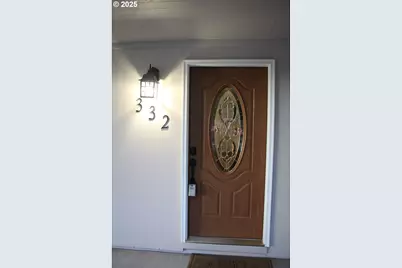 332 S Tarrybrooke Dr, Cornelius, OR 97113 - Photo 16