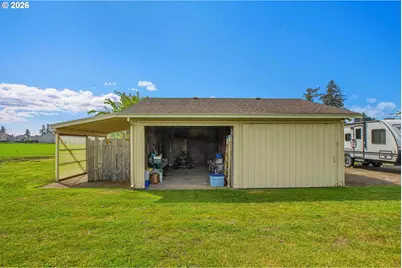 2146 N Holly St, Canby, OR 97013 - Photo 38