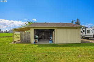 2146 N Holly St, Canby, OR 97013 - Photo 38