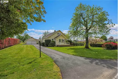 2146 N Holly St, Canby, OR 97013 - Photo 2
