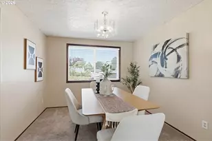 1215 NE 195th Ave, Portland, OR 97230 - Photo 10