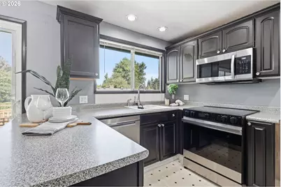 1215 NE 195th Ave, Portland, OR 97230 - Photo 12