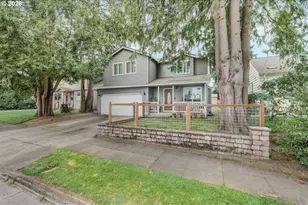 8307 N Foss Ave, Portland, OR 97203 - Photo 2