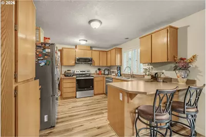 8307 N Foss Ave, Portland, OR 97203 - Photo 12