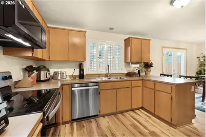 8307 N Foss Ave, Portland, OR 97203 - Photo 14