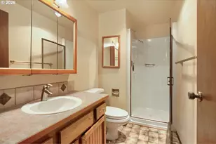 16680 SW Queen Anne Ave, Portland, OR 97224 - Photo 12