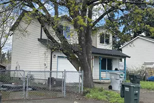 8321 SE Gray St, Happy Valley, OR 97086 - Photo 2