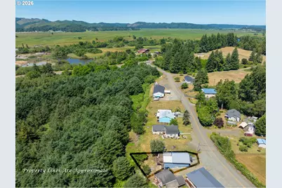 94136 Rink Creek Ln, Coquille, OR 97423 - Photo 2