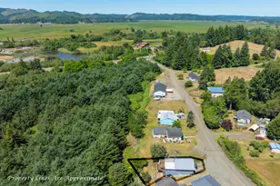 94136 Rink Creek Ln, Coquille, OR 97423 - Photo 2