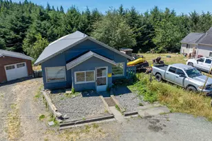 94136 Rink Creek Ln, Coquille, OR 97423 - Photo 4