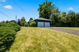 755 NW Overlook Ave, Gresham, OR 97030 - Photo 2