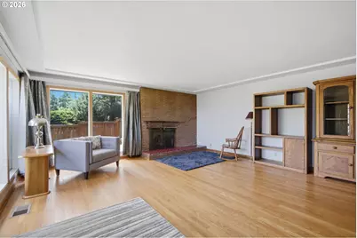 755 NW Overlook Ave, Gresham, OR 97030 - Photo 8