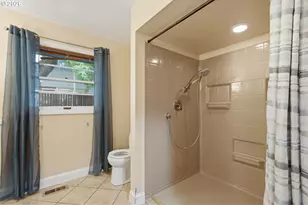 755 NW Overlook Ave, Gresham, OR 97030 - Photo 14