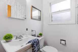 1103 E Main St, Hillsboro, OR 97123 - Photo 22