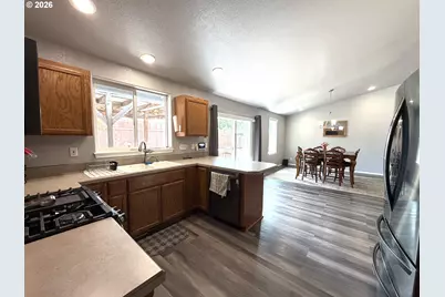 2273 Eagle Loop, Sutherlin, OR 97479 - Photo 6