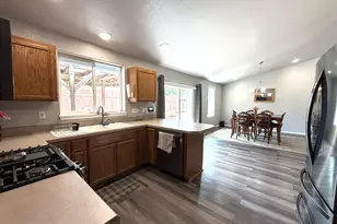 2273 Eagle Loop, Sutherlin, OR 97479 - Photo 6