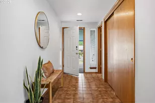 308 NW 95th Cir, Vancouver, WA 98665 - Photo 4