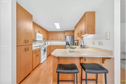 16444 SW 130th Ter #121, Portland, OR 97224 - Photo 18