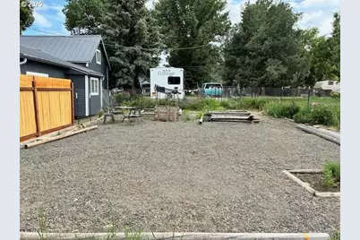 107 W 4th St, Wallowa, OR 97885 - Photo 36
