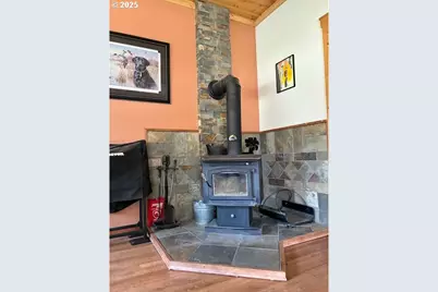 107 W 4th St, Wallowa, OR 97885 - Photo 12