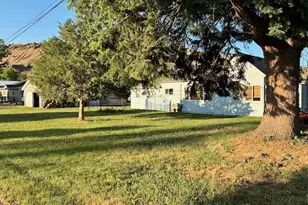 107 W 4th St, Wallowa, OR 97885 - Photo 34