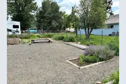 107 W 4th St, Wallowa, OR 97885 - Photo 38