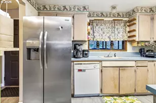 24044 NE Treehill Dr, Wood Village, OR 97060 - Photo 6