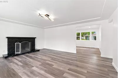 226 SE 157th Ave, Portland, OR 97233 - Photo 4