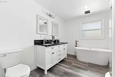 226 SE 157th Ave, Portland, OR 97233 - Photo 10