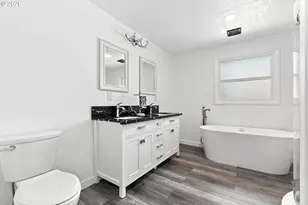 226 SE 157th Ave, Portland, OR 97233 - Photo 10