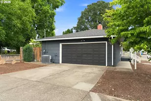 226 SE 157th Ave, Portland, OR 97233 - Photo 18