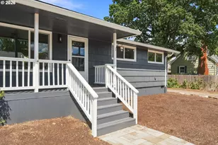 226 SE 157th Ave, Portland, OR 97233 - Photo 2