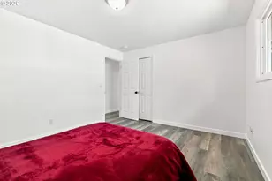 226 SE 157th Ave, Portland, OR 97233 - Photo 16