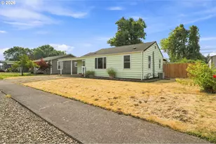 2685 E St, Springfield, OR 97477 - Photo 2