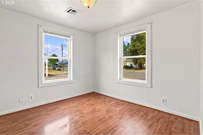 2685 E St, Springfield, OR 97477 - Photo 16