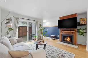 28740 SW Parkway Ave, Wilsonville, OR 97070 - Photo 2