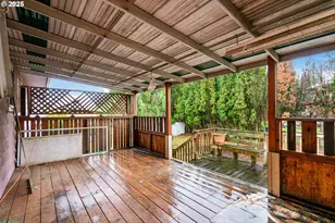 13122 NE Morris Ct, Portland, OR 97230 - Photo 32