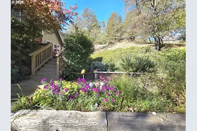 728 NW Morrison Ave, Myrtle Creek, OR 97457 - Photo 40