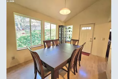 728 NW Morrison Ave, Myrtle Creek, OR 97457 - Photo 16