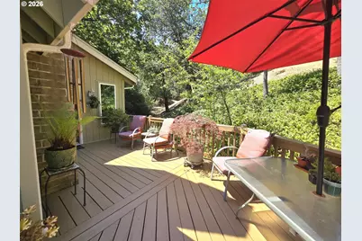 728 NW Morrison Ave, Myrtle Creek, OR 97457 - Photo 10