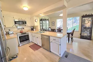 728 NW Morrison Ave, Myrtle Creek, OR 97457 - Photo 16