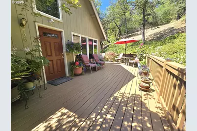 728 NW Morrison Ave, Myrtle Creek, OR 97457 - Photo 8