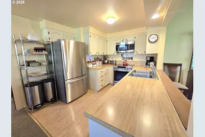 728 NW Morrison Ave, Myrtle Creek, OR 97457 - Photo 20