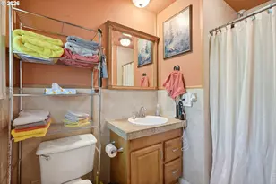 808 NE 108th St, Vancouver, WA 98685 - Photo 26