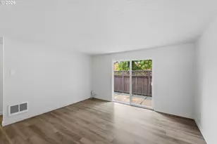 1825 NE Roberts Ave, Gresham, OR 97030 - Photo 12
