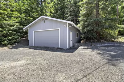 371 Standley Rd, Glide, OR 97443 - Photo 42