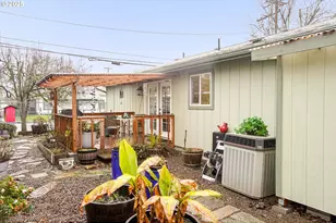 825 SW Walnut St, Albany, OR 97321 - Photo 28