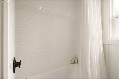 9120 SE Market St, Portland, OR 97216 - Photo 18