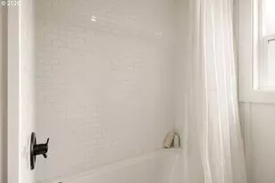 9120 SE Market St, Portland, OR 97216 - Photo 18