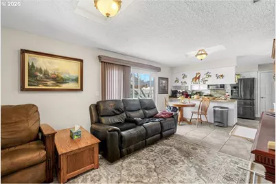 253 NW Glenhart Ave, Winston, OR 97496 - Photo 16